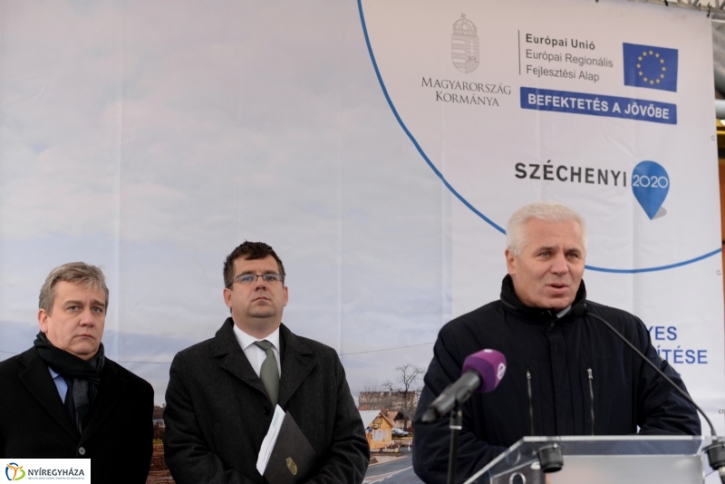 Körförgalom átadás Oroson