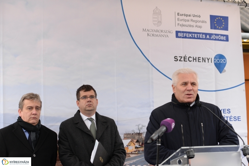 Körförgalom átadás Oroson