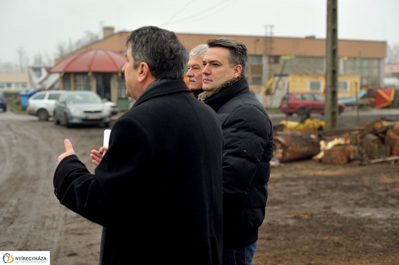 Tűzifa a rászorulóknak