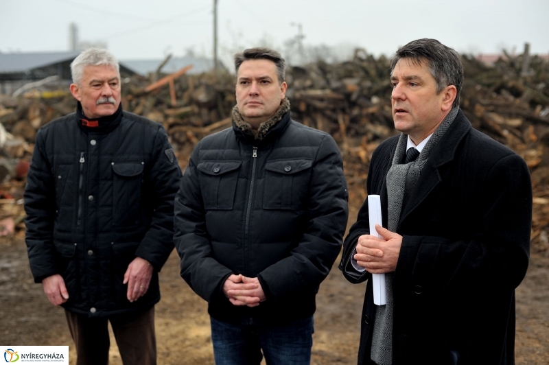 Tűzifa a rászorulóknak