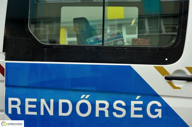 Vám- és Pénzügyőrség adományátadása a kórházban