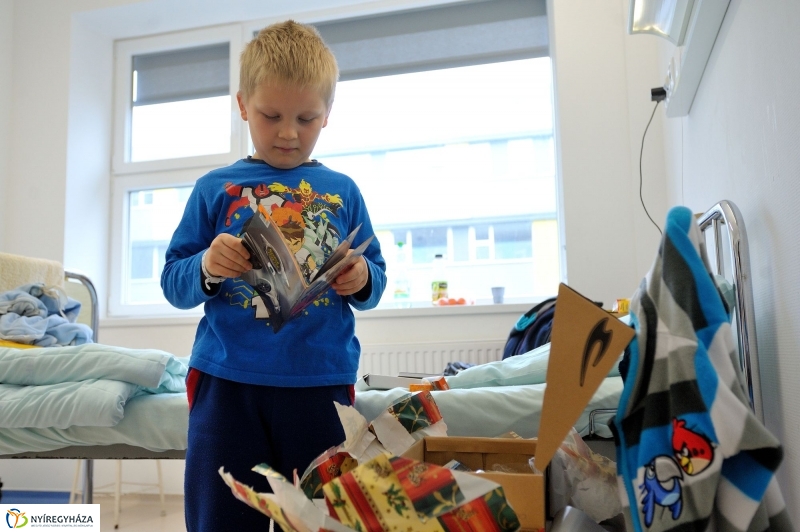 Vám- és Pénzügyőrség adományátadása a kórházban