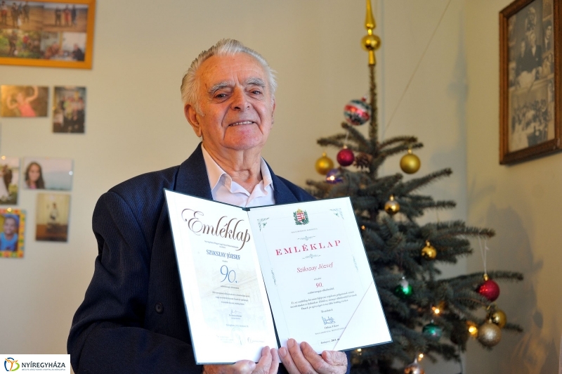 Szépkorú köszöntése - Szikszay József