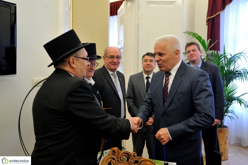 Újévi jókívánság a Városházán