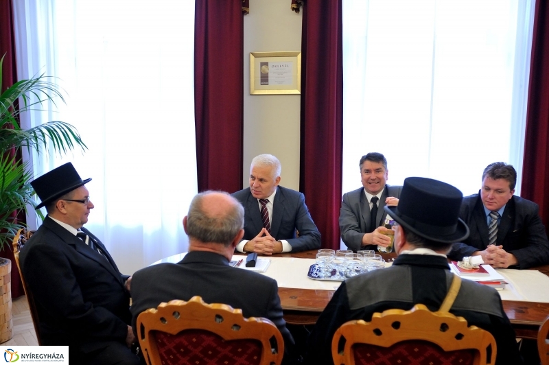 Újévi jókívánság a Városházán