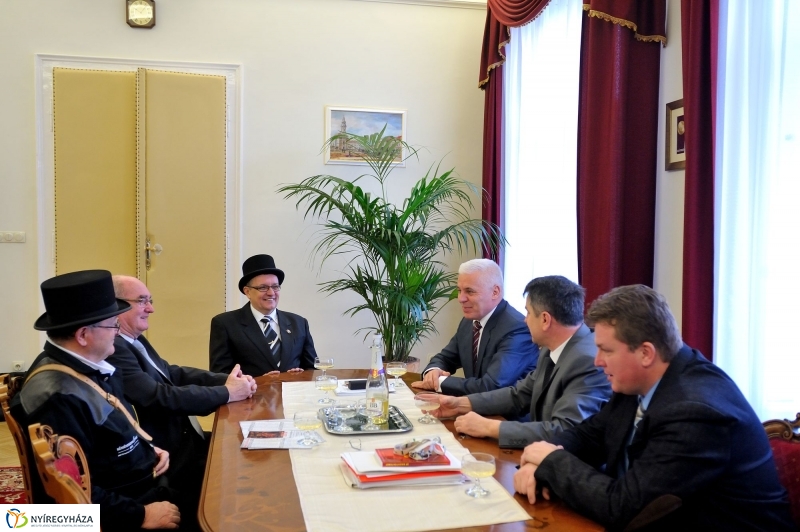 Újévi jókívánság a Városházán