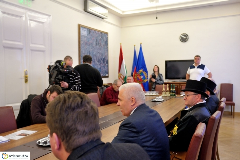 Újévi jókívánság a Városházán