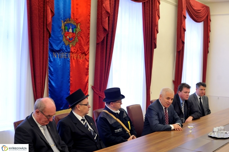 Újévi jókívánság a Városházán