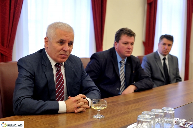 Újévi jókívánság a Városházán