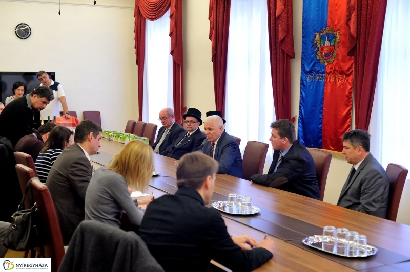 Újévi jókívánság a Városházán