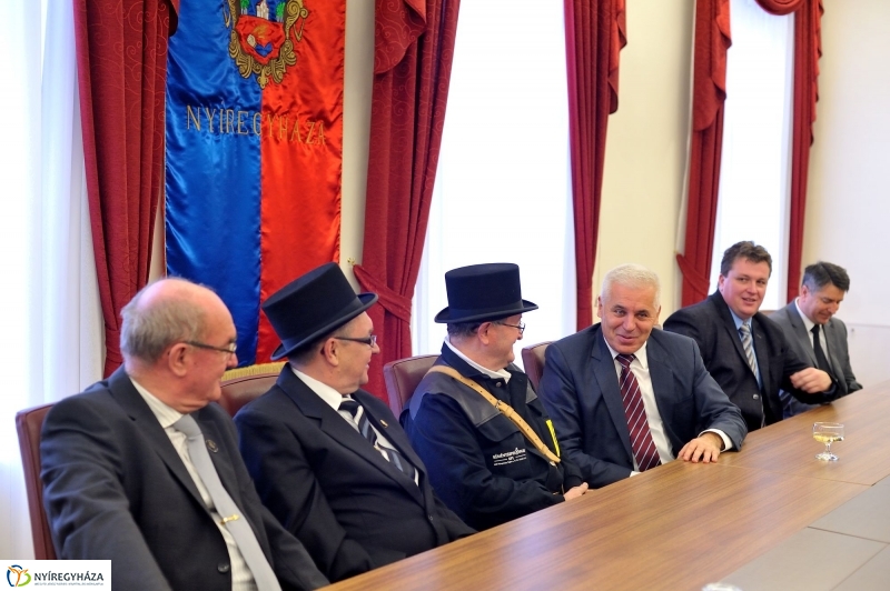 Újévi jókívánság a Városházán