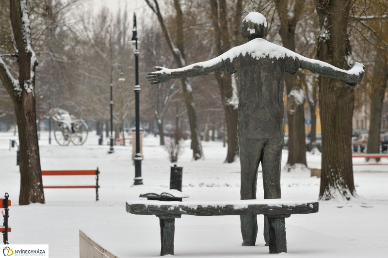 Téli szobrok Nyíregyházán