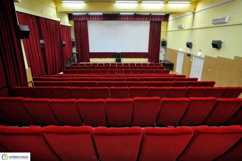 Támogatás a Krúdy mozinak