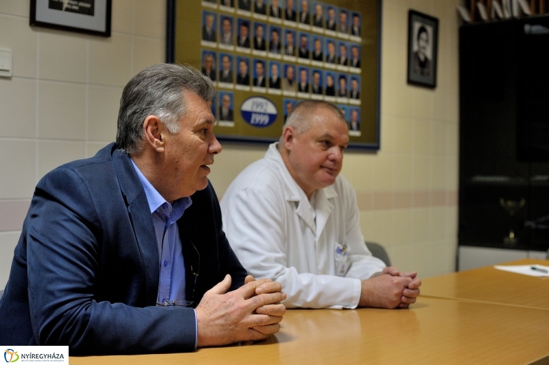 Új ultrahang készülék a Jósa András Kórházban