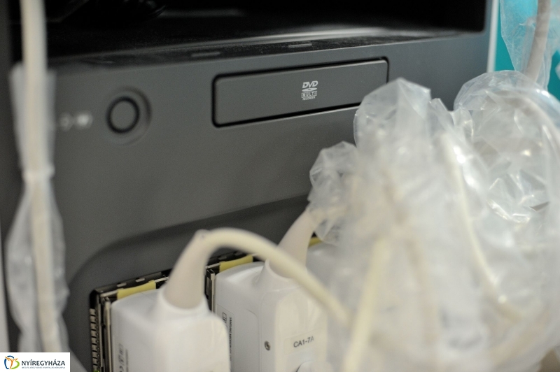 Új ultrahang készülék a Jósa András Kórházban