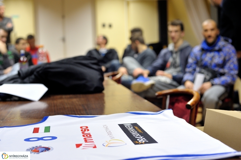 Bemutatták a Nyíregyháza Blue Sharks mezét