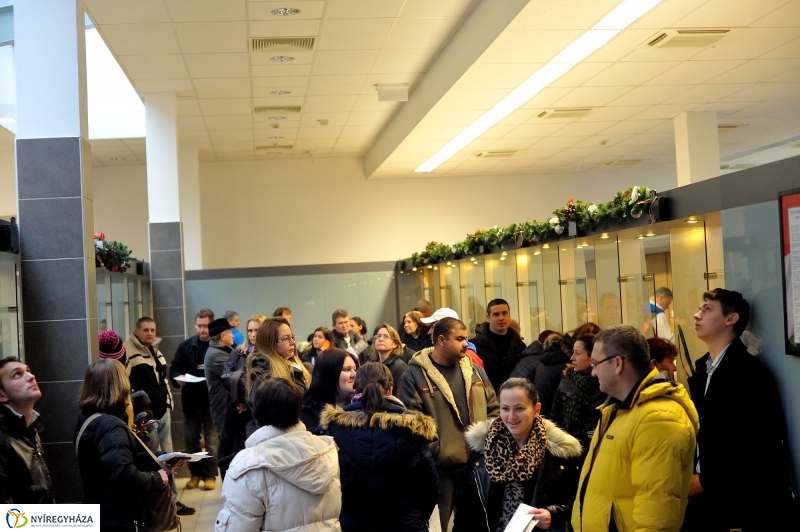 Ügyintézés az okmányirodában