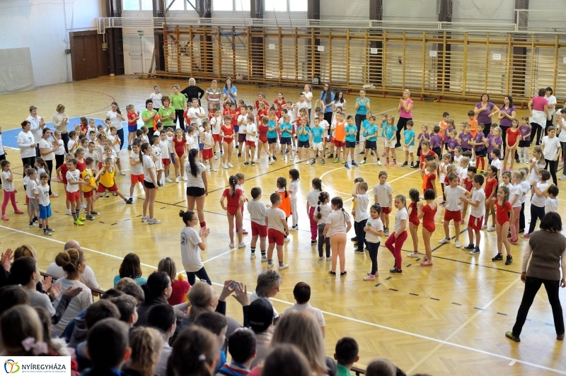 Újévköszöntő sorverseny a Bem iskolában