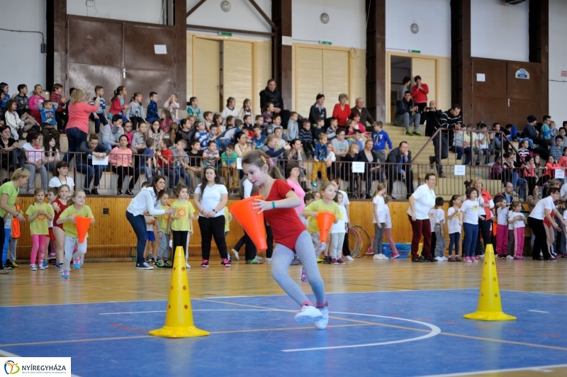 Újévköszöntő sorverseny a Bem iskolában
