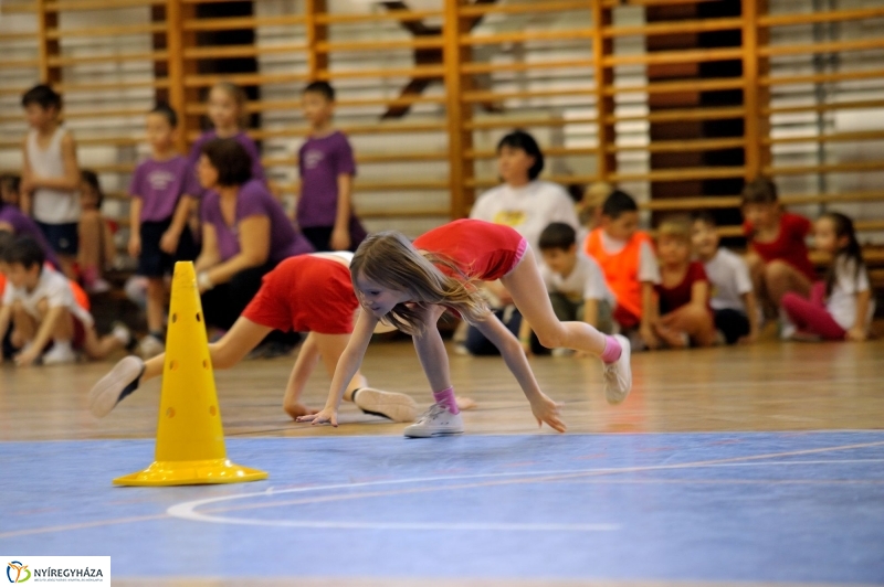 Újévköszöntő sorverseny a Bem iskolában