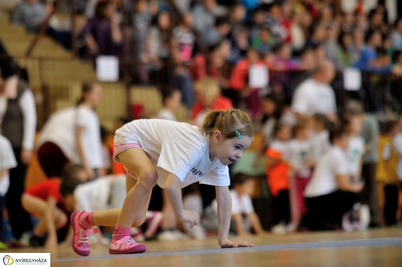 Újévköszöntő sorverseny a Bem iskolában