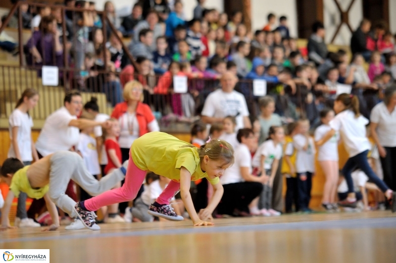 Újévköszöntő sorverseny a Bem iskolában