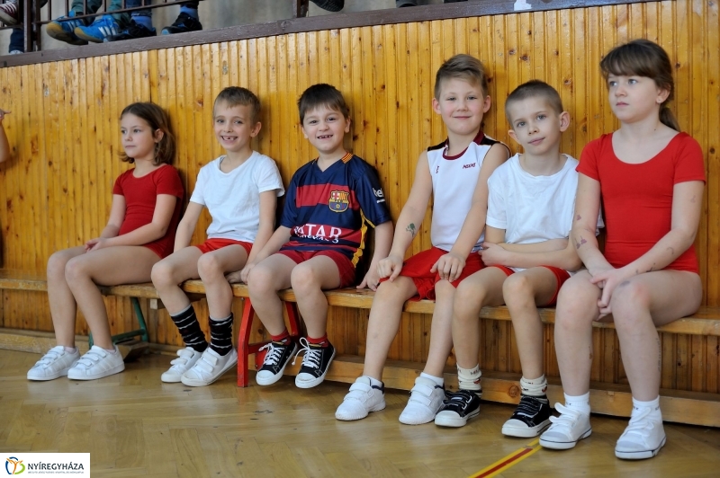 Újévköszöntő sorverseny a Bem iskolában