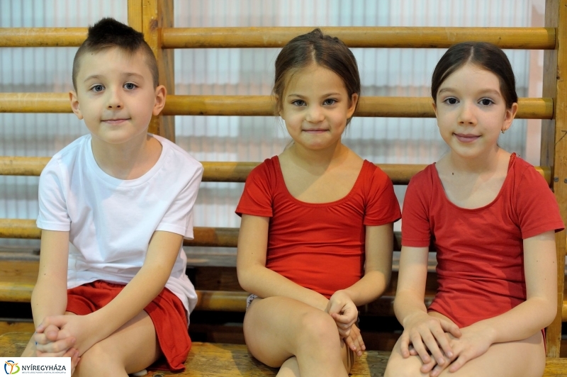 Újévköszöntő sorverseny a Bem iskolában