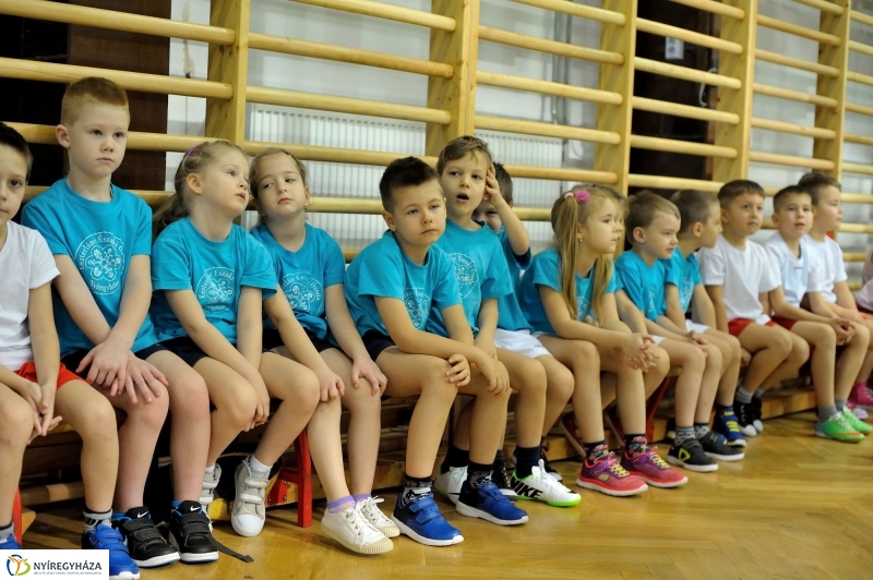 Újévköszöntő sorverseny a Bem iskolában