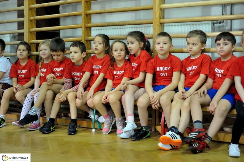 Újévköszöntő sorverseny a Bem iskolában