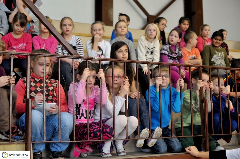 Újévköszöntő sorverseny a Bem iskolában