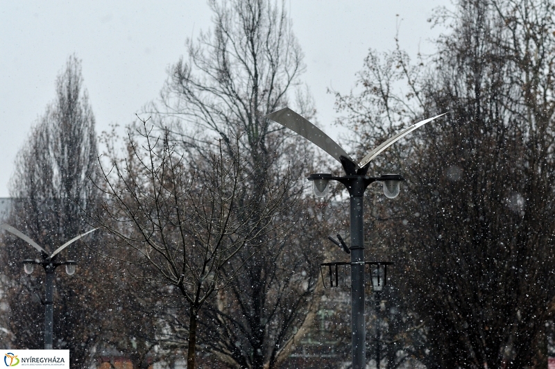 A második hó kezdete