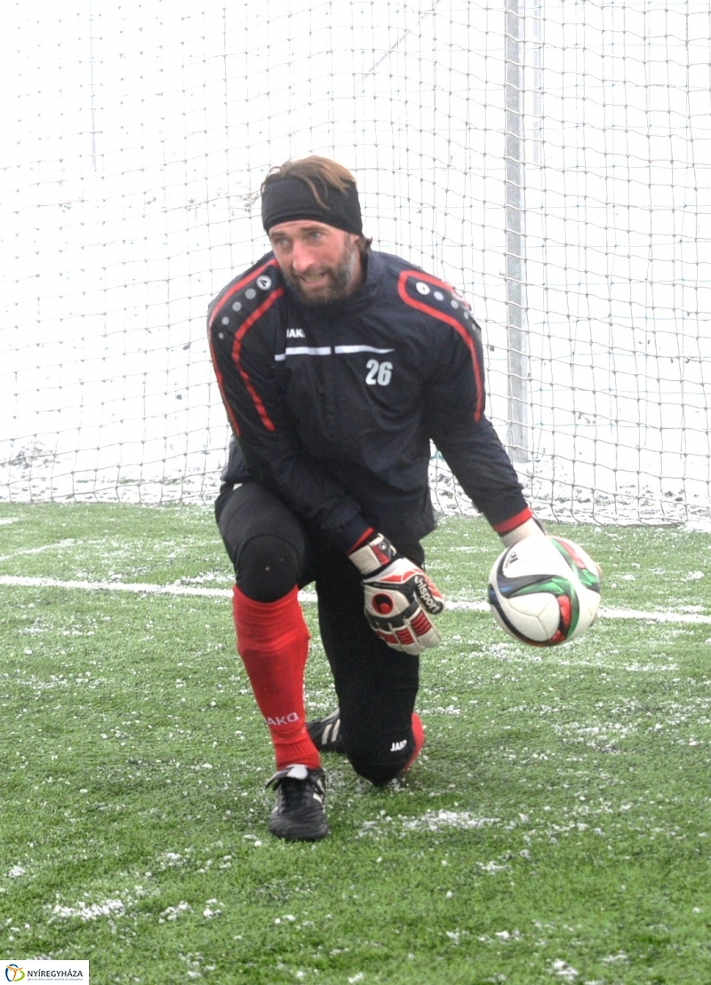 Edzőmérkőzés a Szparinál