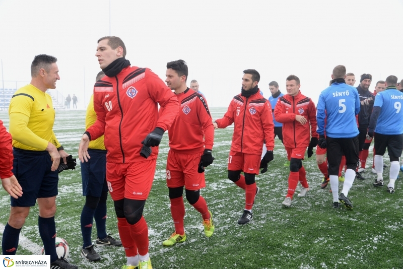 Edzőmérkőzés a Szparinál