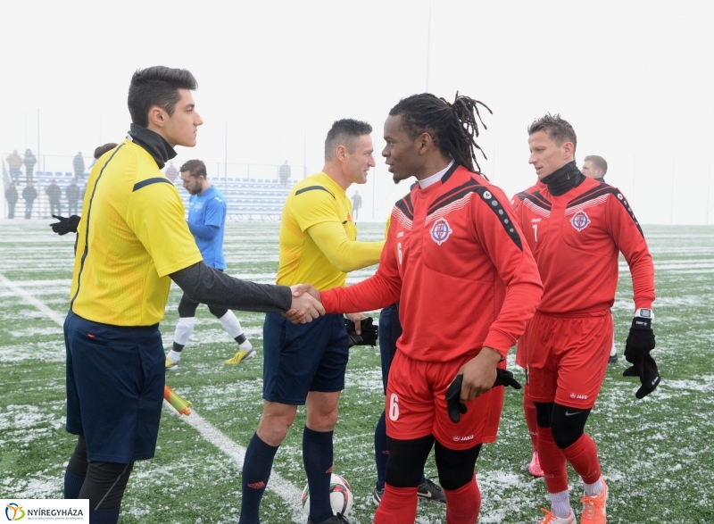 Edzőmérkőzés a Szparinál