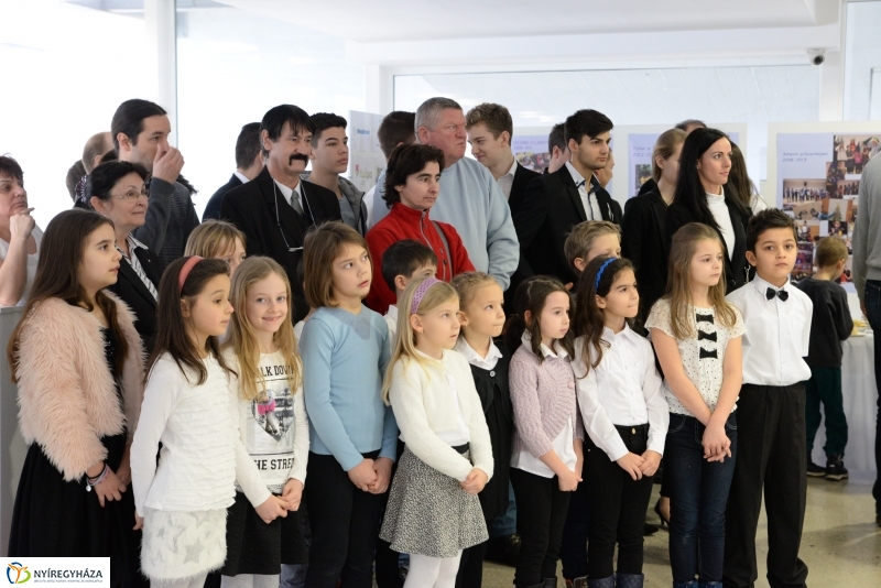 ZOOM kiállításmegnyitó