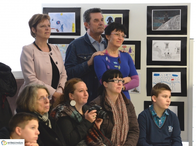 ZOOM kiállításmegnyitó