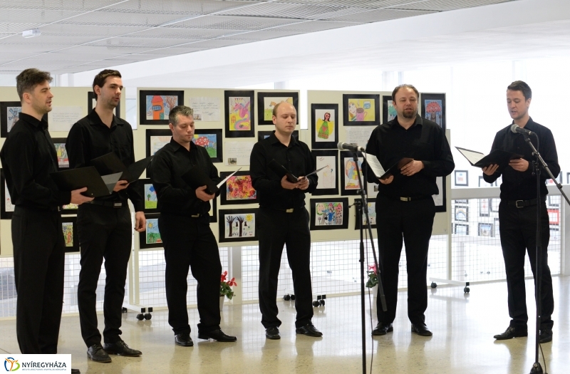 ZOOM kiállításmegnyitó