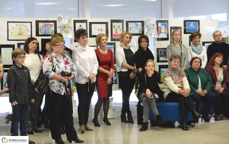 ZOOM kiállításmegnyitó