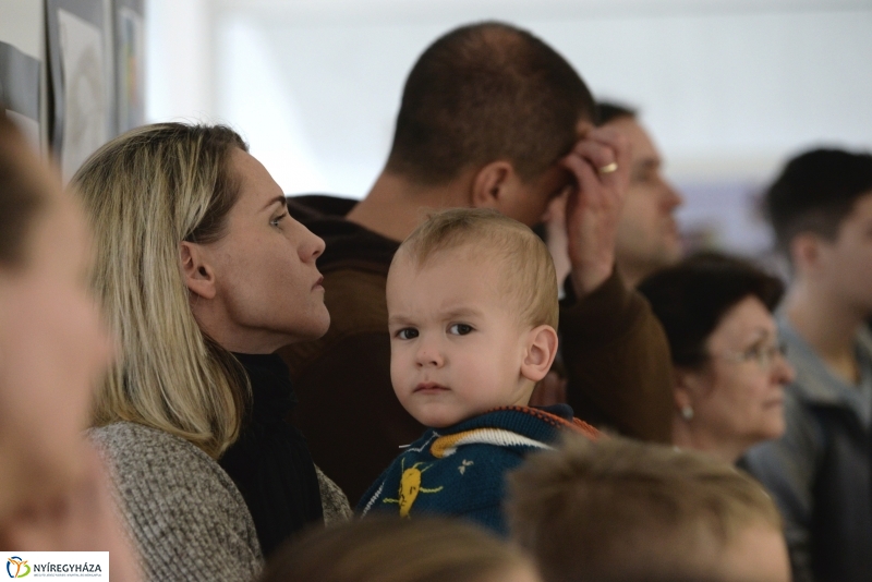 ZOOM kiállításmegnyitó