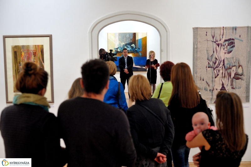 Jelen-levők kiállítás megnyitó