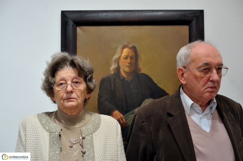 Jelen-levők kiállítás megnyitó