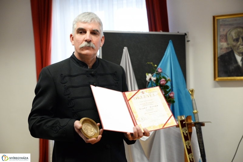 Kardritkaság a múzeumban