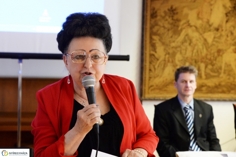 Kardritkaság a múzeumban