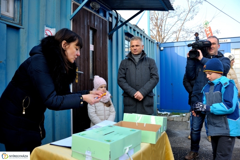 Karácsonyfáért ajándék eredményhirdetése