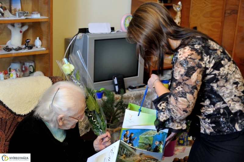 Szépkorú köszöntése - Megyeri Istvánné