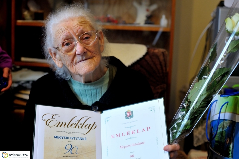 Szépkorú köszöntése - Megyeri Istvánné