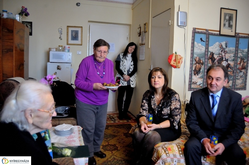 Szépkorú köszöntése - Megyeri Istvánné