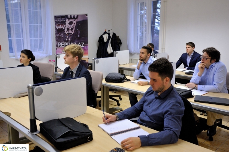 Pilótaképzés Nyíregyházán