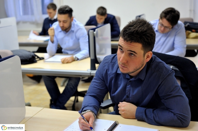 Pilótaképzés Nyíregyházán